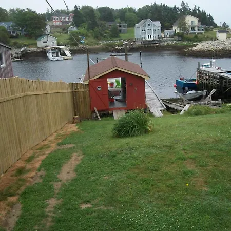 Sal'S Bed And Breakfast By The Sea-3